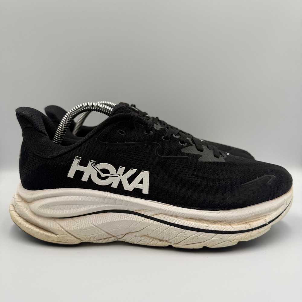Hoka One One Clifton 10 Men's Size 9.5 EE Black Athletic Running Shoes Sneakers